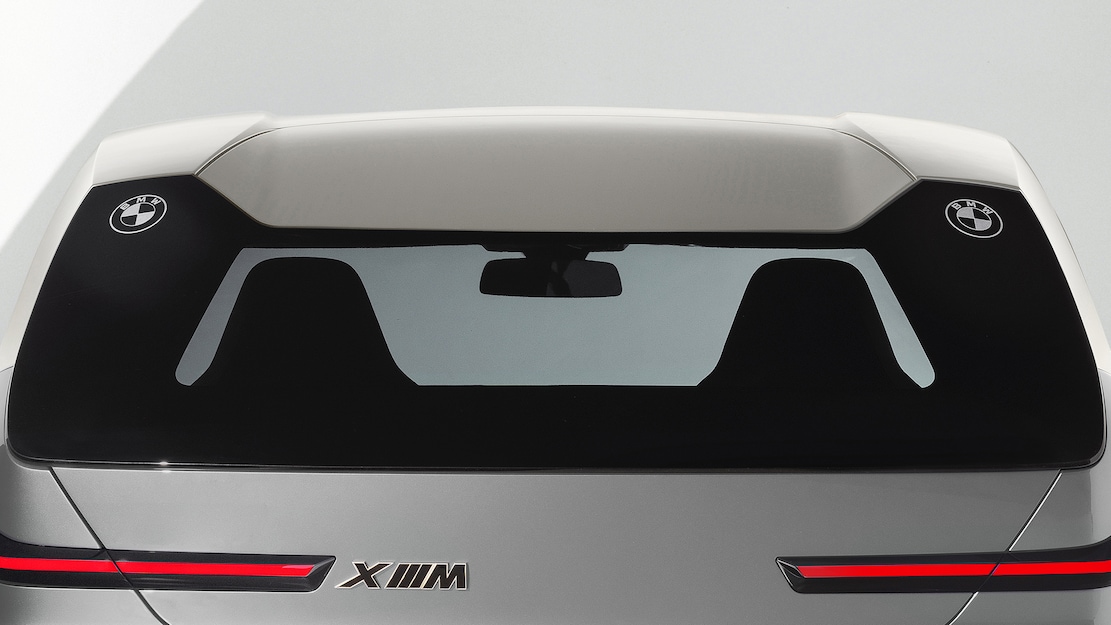 كشف الغطاء عن سيارة BMW XM الجديدة كليا